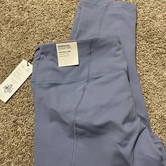 Calia Essential High Rise Capri medium - Picture 4 of 8